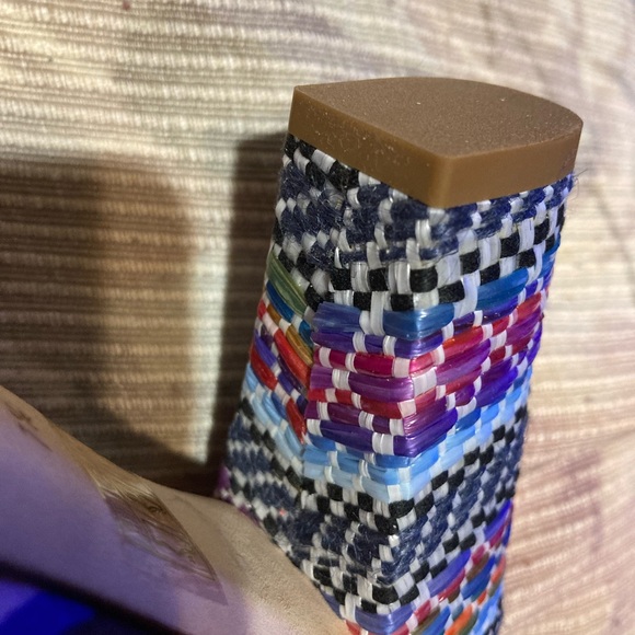 New J. Crew Multicolored  Pump with 3-3/4” heels., size 7.5.  Never worn. - Picture 8 of 14